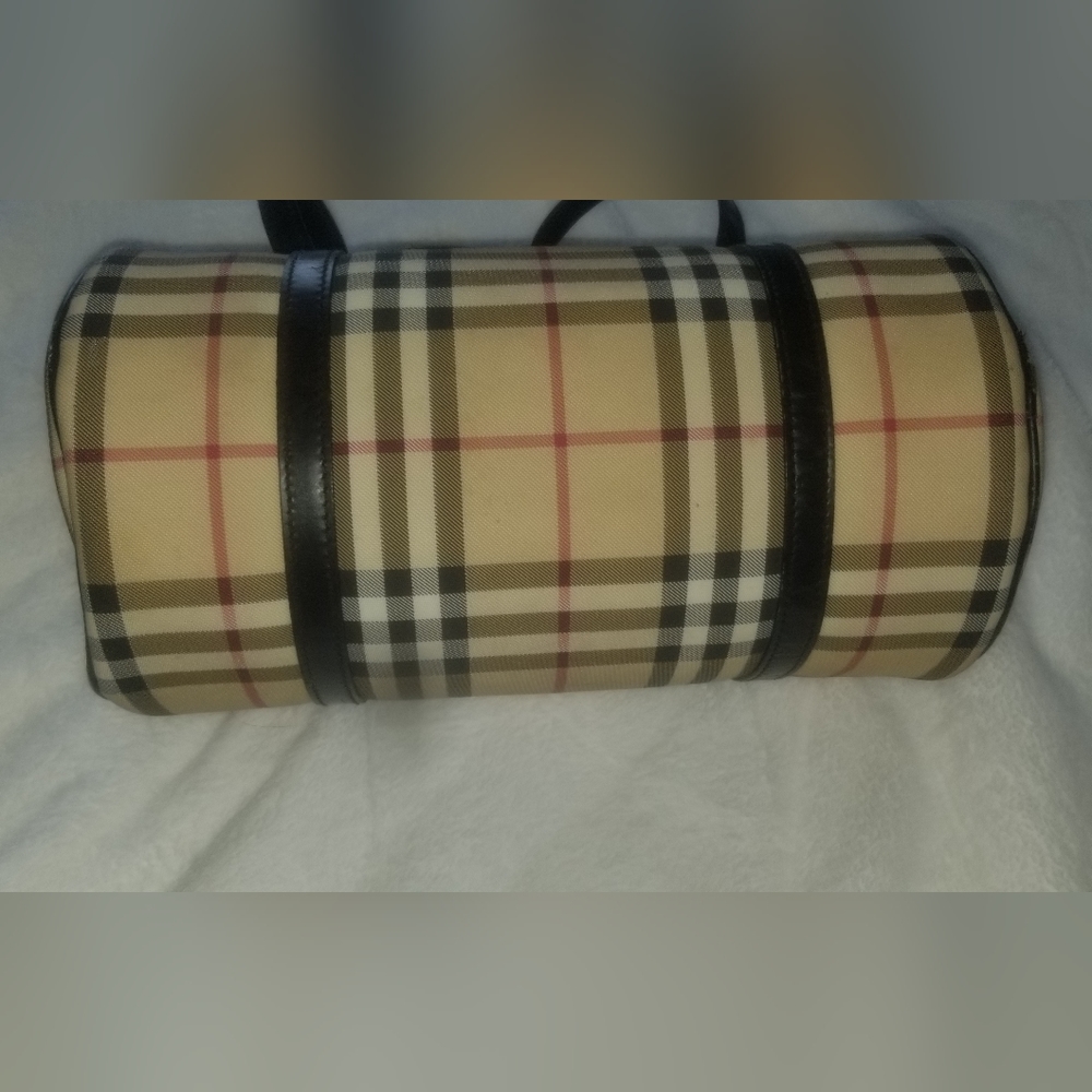 Burberry Novacheck - Picture 4 of 10